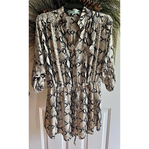 Snake/Python patterned print romper/dress by Karlie; Size Medium - Picture 4 of 16